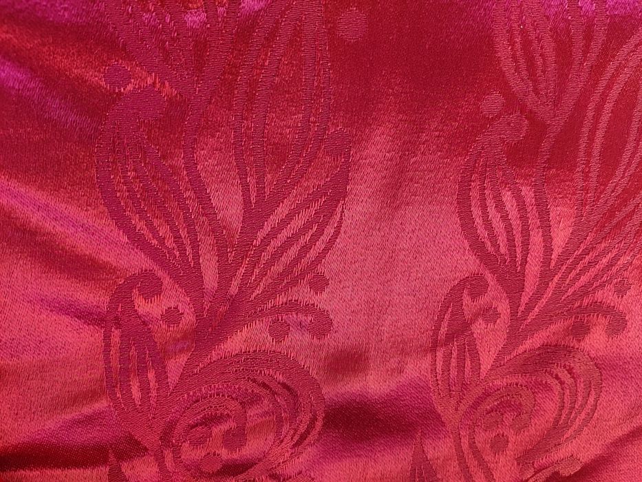 Сатен за завеси винено червен ,Тъмно червен български фин плат