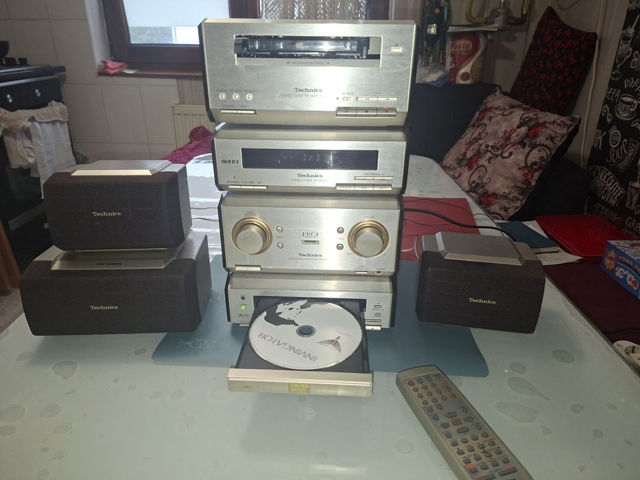 Hi-Fi Audio Technics,  sistem audio cu telecomandă + boxe, Japonia