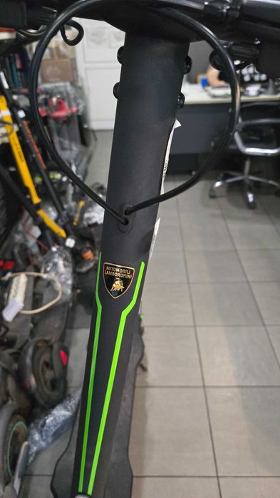 ***Уникат*** Електрическа тротинетка Lamborghini