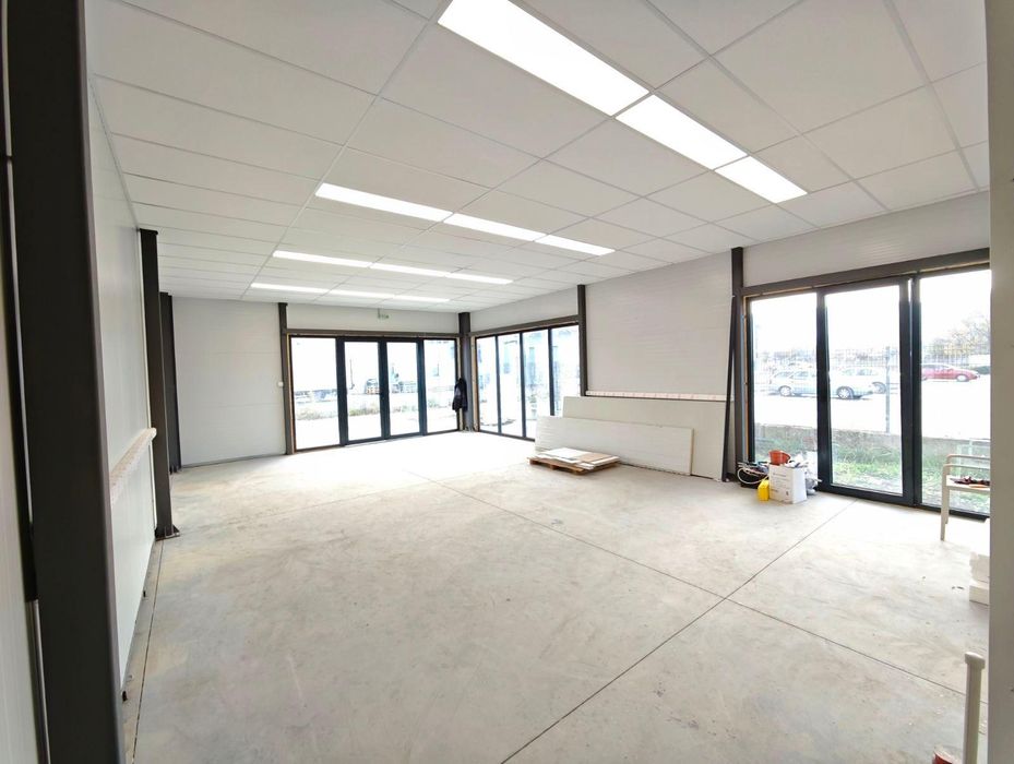 Дава се под наем Хотел в Пловдив, Южен - 450 кв.м за 2393.43 € - Снимка #3