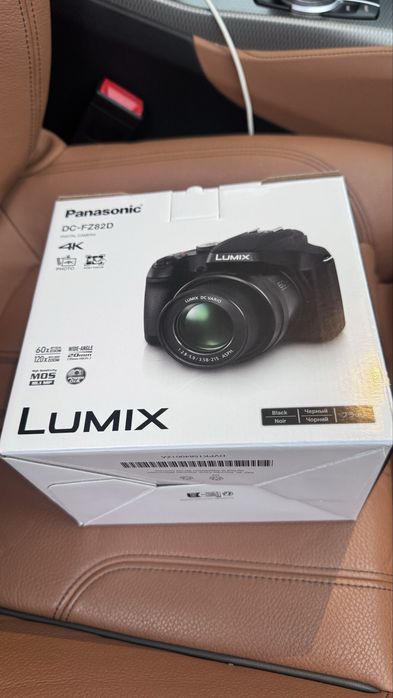 Vând cameră foto video digitală panasonic lumix