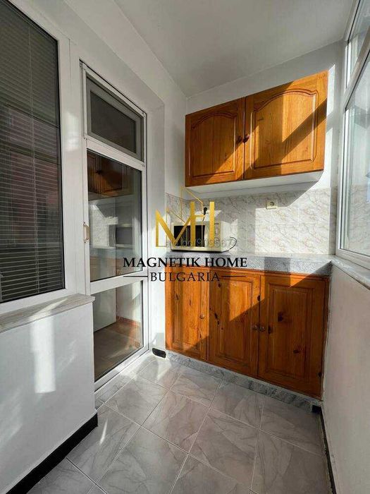 Безупречен двустаен апартамент с отделна кухня в ж.к. Възраждане