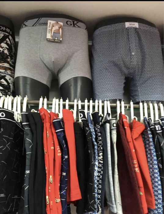 Продавам оборудване за магазин.