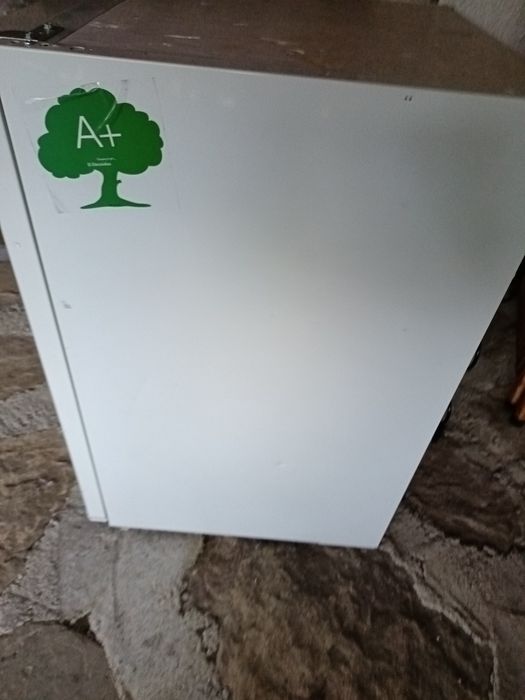 Хладилник мини Електролукс