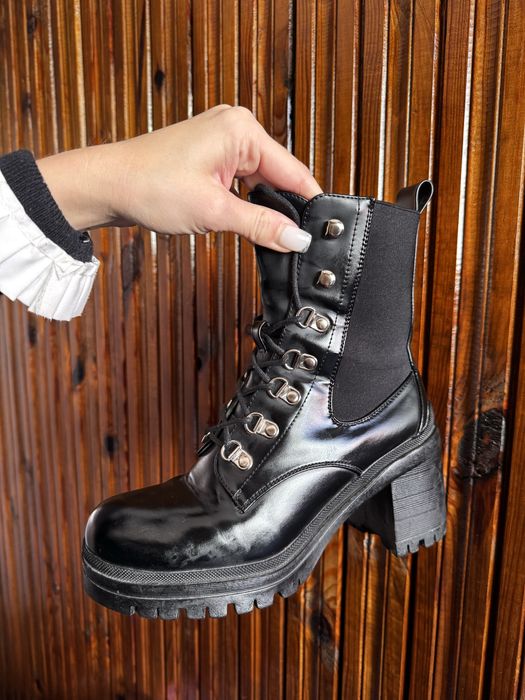 Черни дамски боти