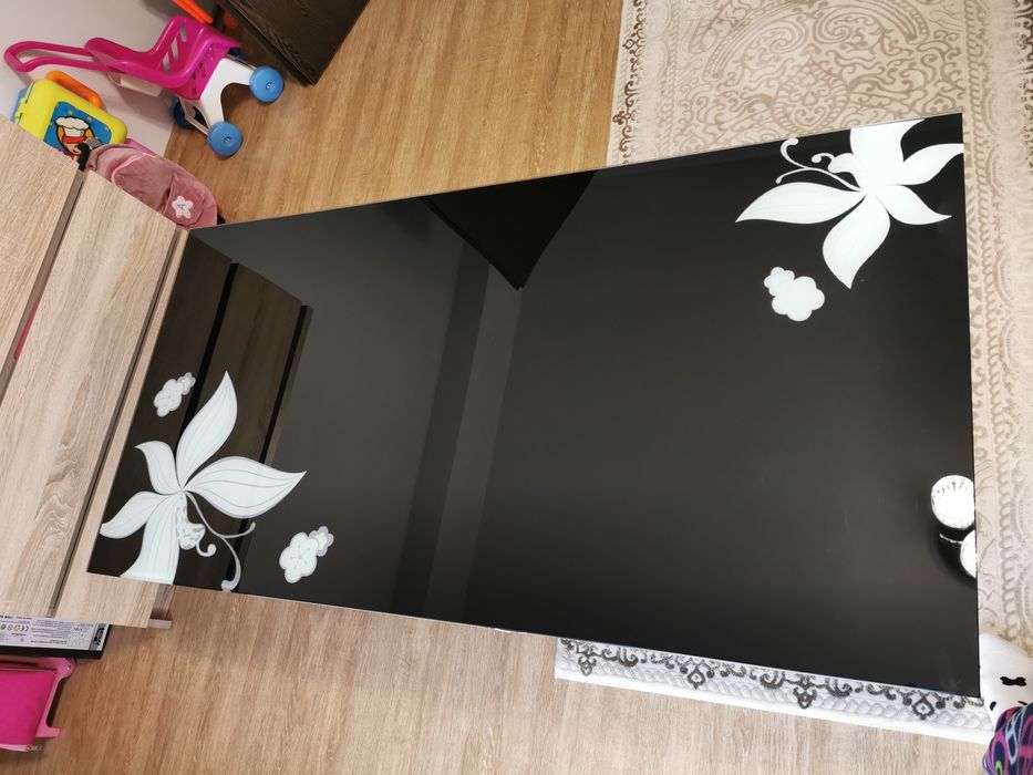 Masa living din sticla și mdf Staer