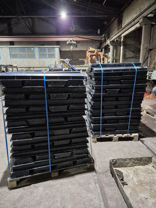 Пластиковые формы поребрик метровый