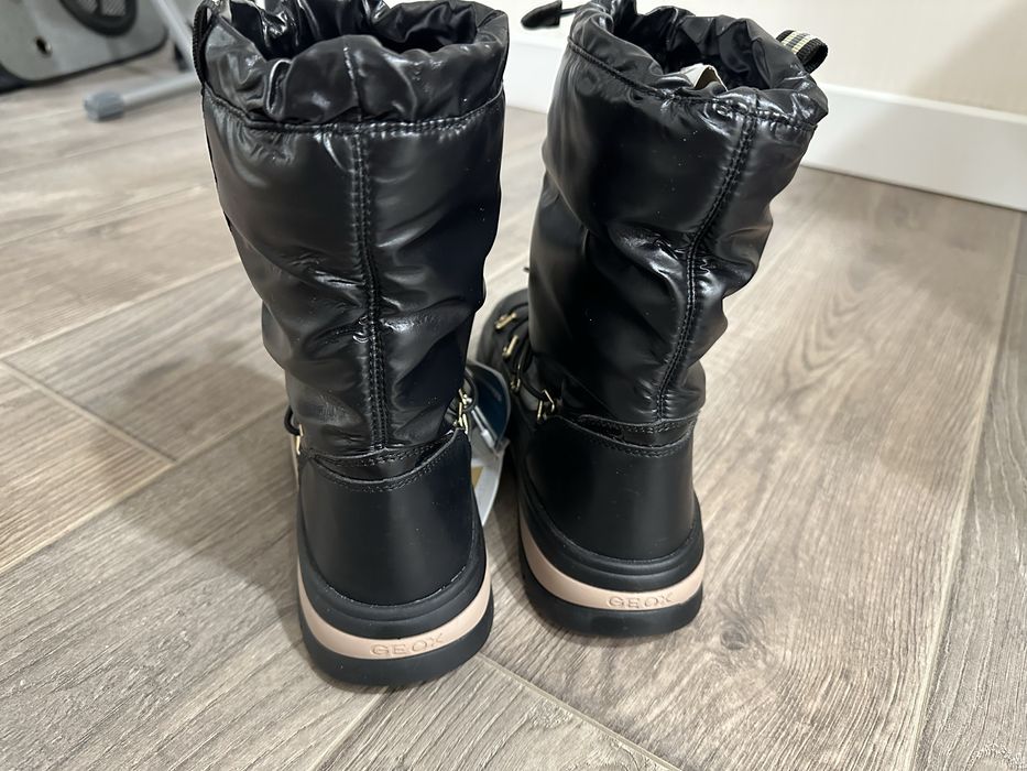 Сапоги зимние дутики  Geox