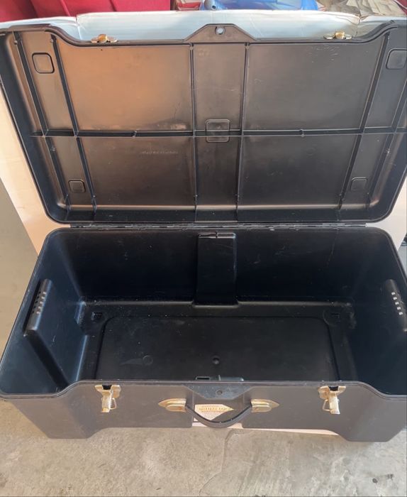 Чемодан- сундук Contico на замках