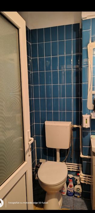 Vând apartament 3 camere 60 mp