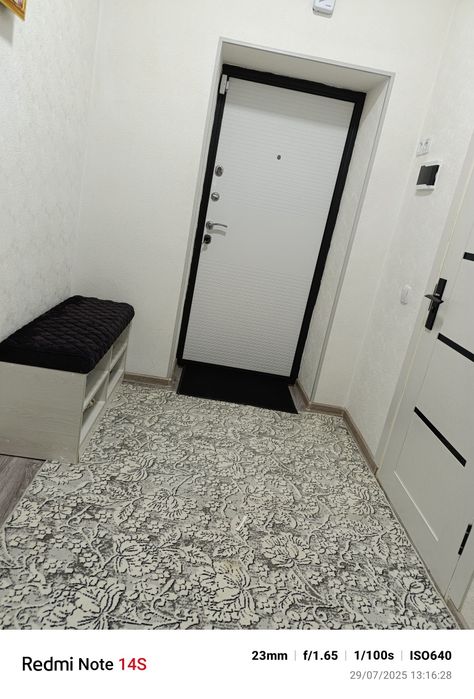 Yangi Navastroyka dom sotiladi 40000