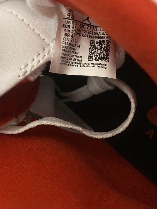 Nike Air Jordan 4 Fire Red