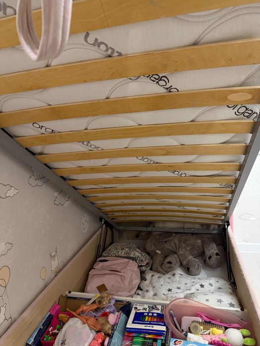 Продам кровать для девочки!