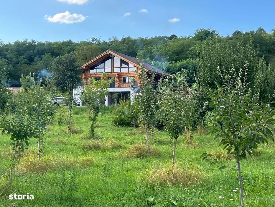 Vila din busteni DE INCHIRIAT – Lisnau, 30km de Brasov