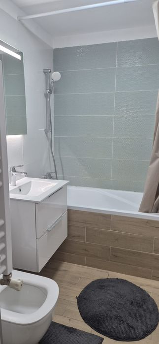 De inchiriat apartament 2 camere