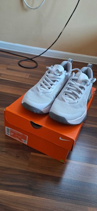 Мъжки маратонки nike чисто ново