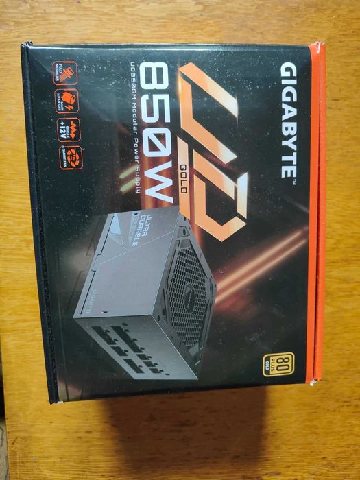 Захранващ блок Gigabyte UD850GM, 850W, 80+ GOLD, Modular