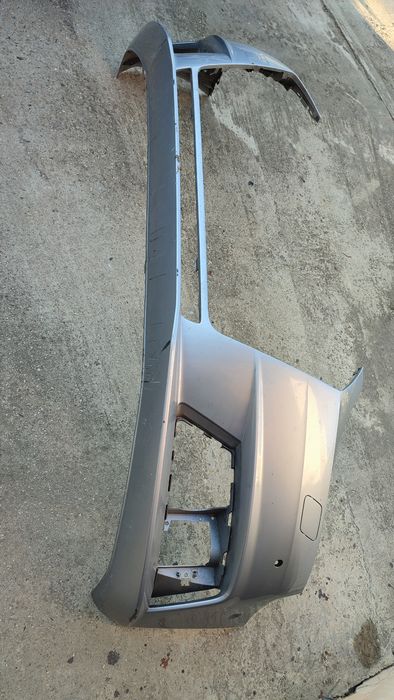 Bara fata Audi A4 model 2016 8W