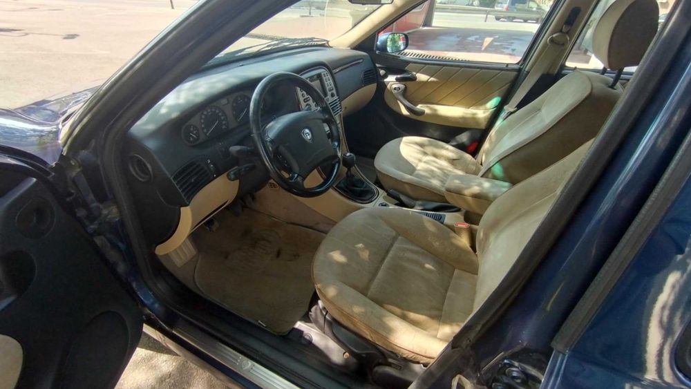 Lancia Lybra Оборудване LX