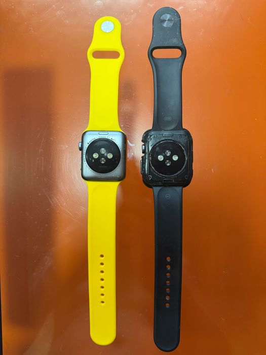 Продам 2 пары APPL Watch series 3 + Nike и обычные series  3