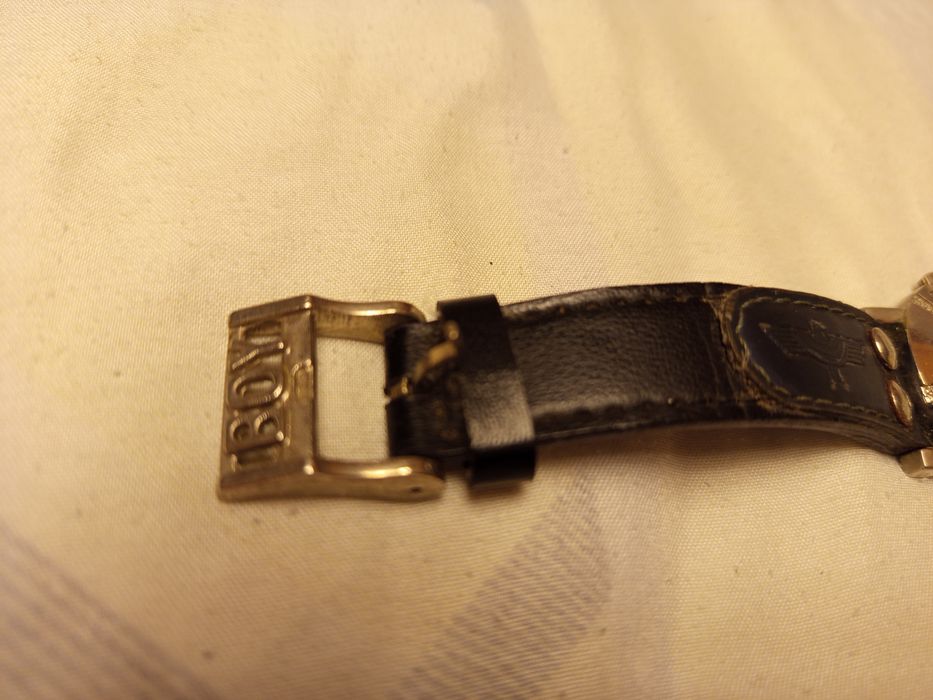 Дизайнерски часовник Boy London