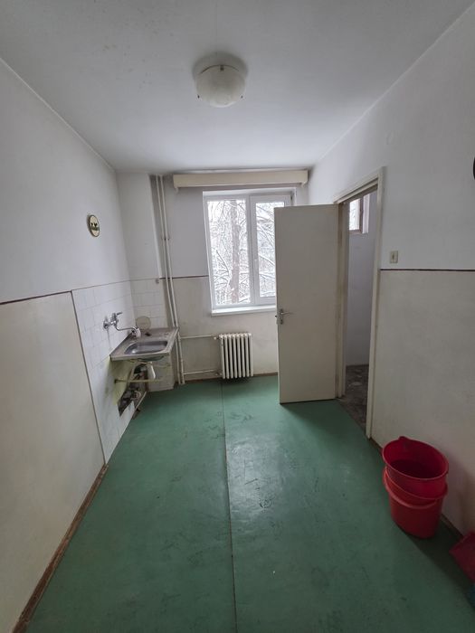 Ap 2 cam , et II , Conf I , Rogerius ,zona  Hotel Melody