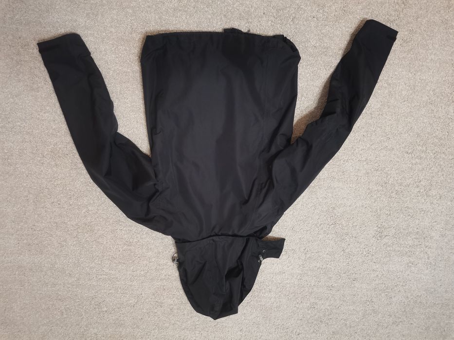 Ветровка яке от Декатлон размер XS за ръст 164 - 170см