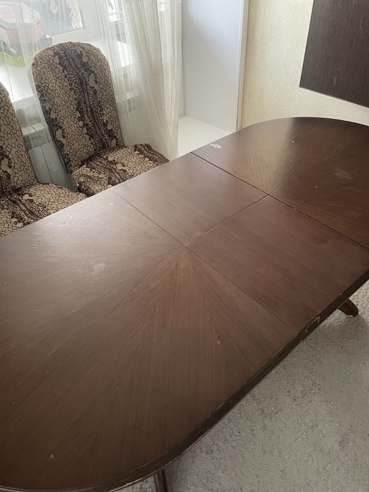 Продам раздвижной деревянный дубовый стол