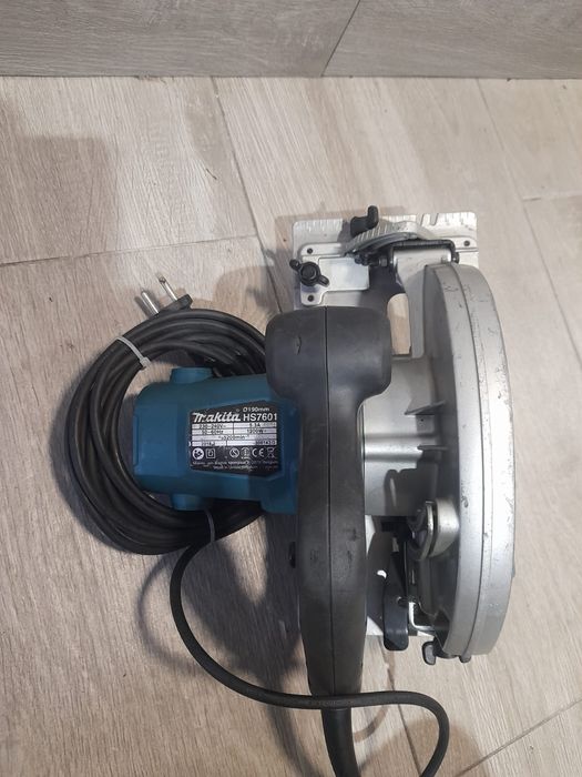 Circular Makita  HS 7601