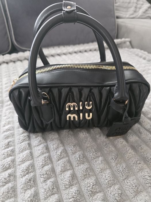 Чисто нова Маркова чанта  с етикет кожа Страхотна