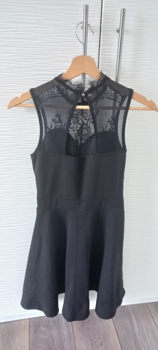 Запазена разкроена дамска рокля