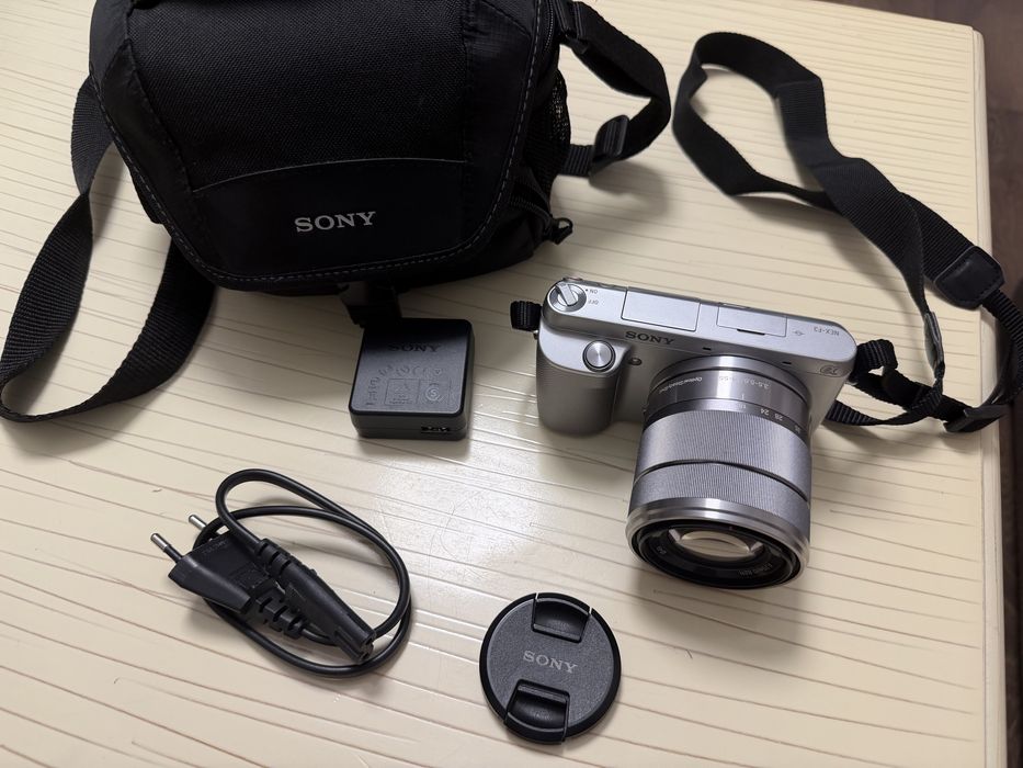 Sony NEX-F3 + 18–55mm OSS + оригинална Sony чанта