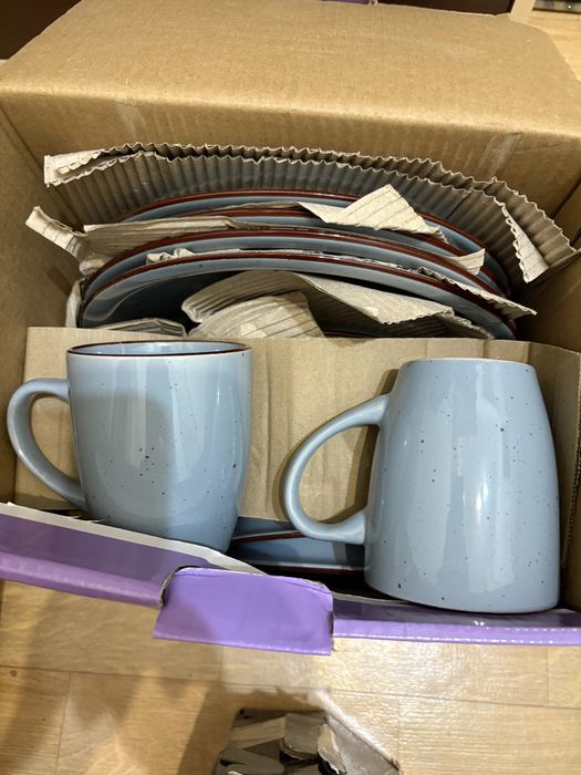 Посуда, приборы, тарелки