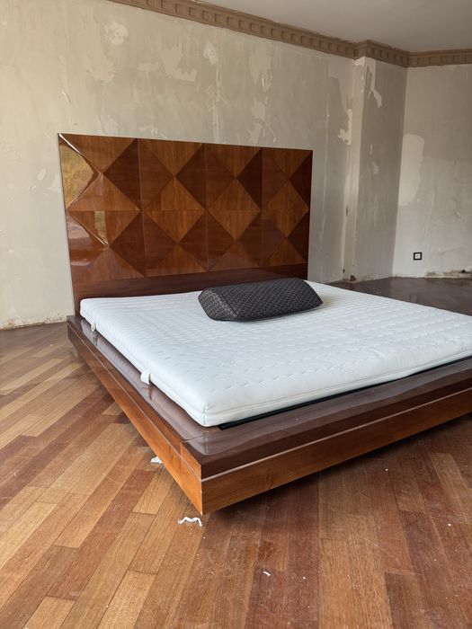 Спальня кровать