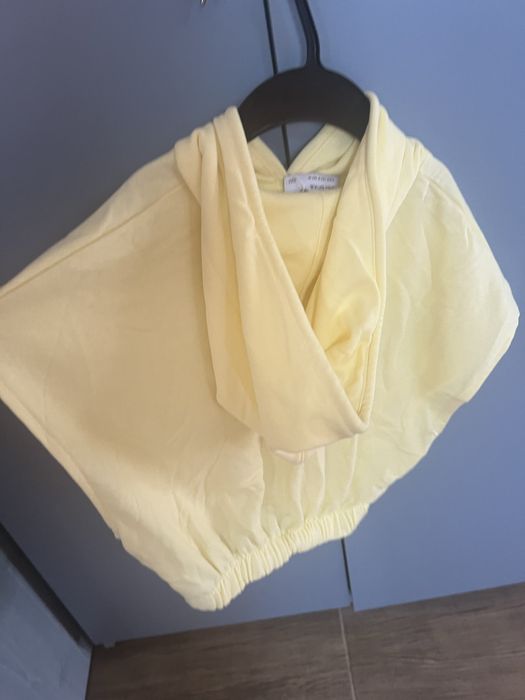 Bluza, Hanorac,  vesta Bershka Join Life galben pal, bumbac, nou cu eticheta, maneci cazute