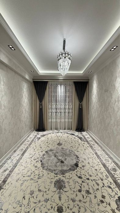 Продается 2 ком. Квартира площадью 43 кв.м. По ул. Рудаки на 1 этаже