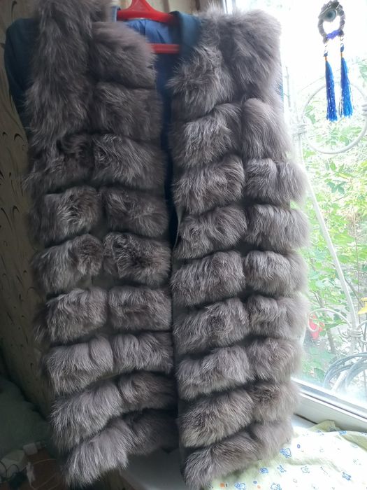 Продам жилетку натуралка