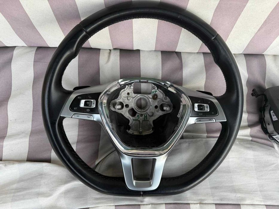 Volan VW Golf 5 6 7 Passat CC B6 B7 B8 B8.5 Arteon Touareg Volkswagen