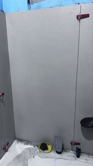 Отдам даром керамогранит