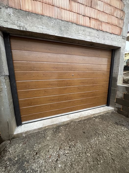 Reparam usi de garaj