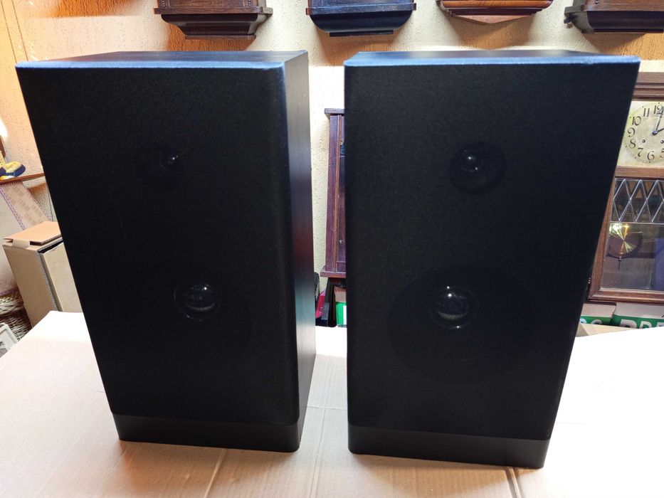 Set 2 boxe podea 2 cai 100W 4Ohm model Universum LB 4006