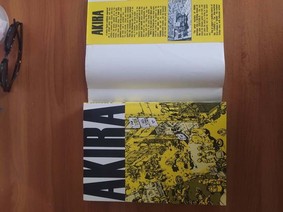 Манга Акира том 1, Katsuhiro Otomo