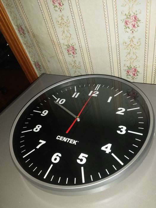 Часы настенные "CENTEK"