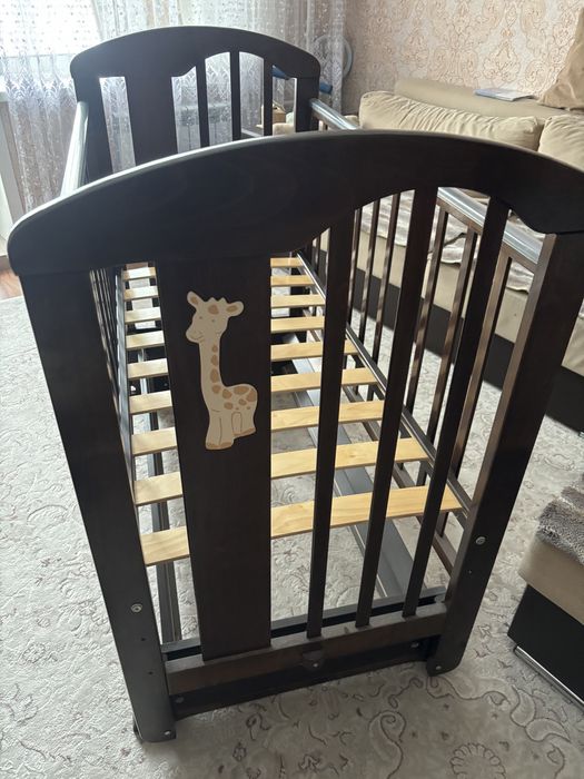 Кроватка детская.