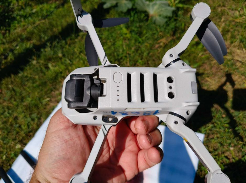 Drona dji mini se