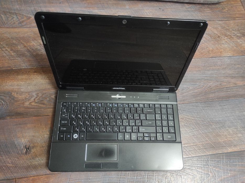 Продам ноутбук E Machines