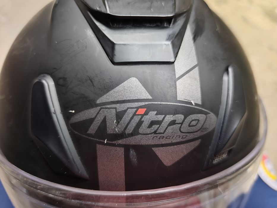 Cască moto NITRO  și cutie portbagaj