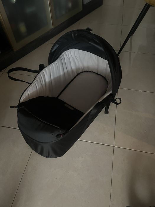 Универсален кош за новородено