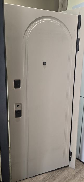 Продам железные двери