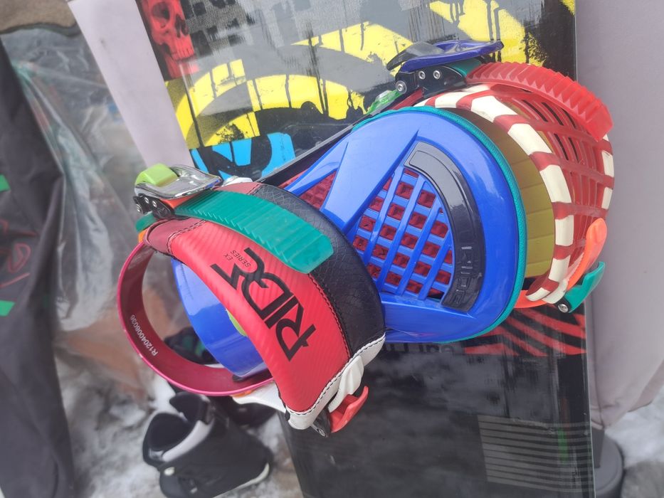 Продам сноуборд комплект